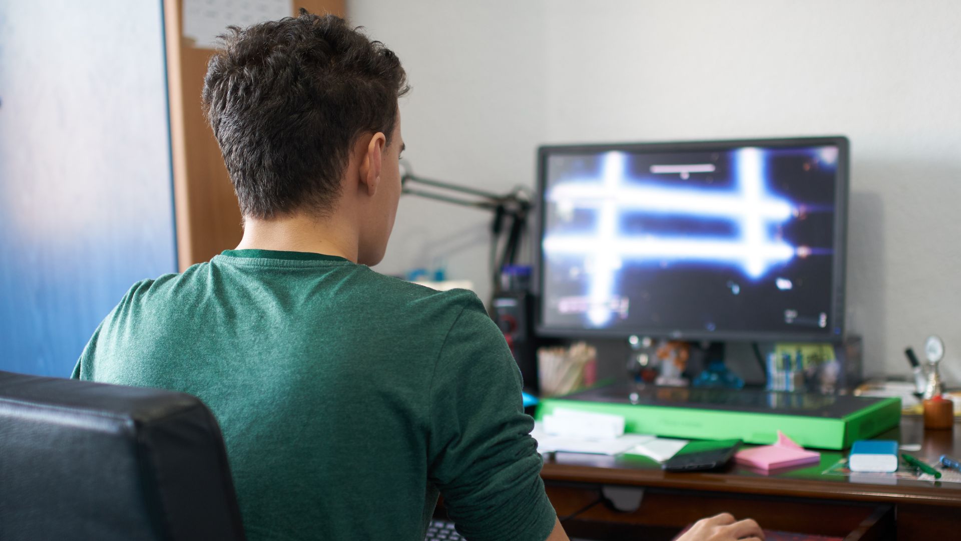 Álex jugando