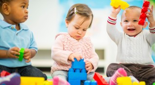 Señales-alarma-TEA.jpeg Niños y niñas jugando